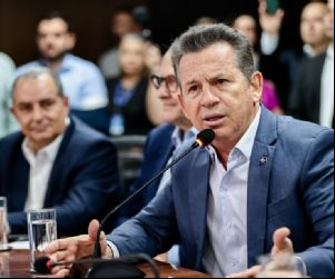 Mendes diz que investiga