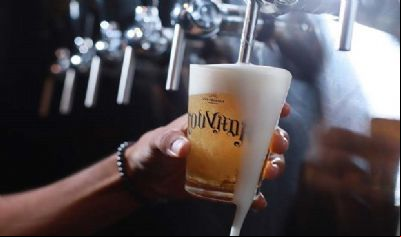 Happy hour mensal da Louvada ser