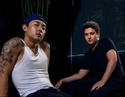 Cantor cuiabano faz parceria com artista coreano em nova música