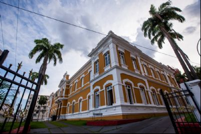 Biblioteca Estadual Estev