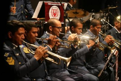 Banda do Corpo de Bombeiros se apresenta no Teatro Zulmira Canavarros