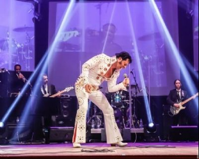 Cover do Elvis Presley se apresenta em Chapada dos Guimar