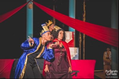 Festival de teatro de Primavera do Leste 'Velha Joana' come