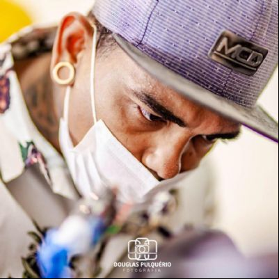 Profissionais promovem evento com tattoos por R$ 30 para ajudar crian