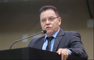 Botelho afirma que situa
