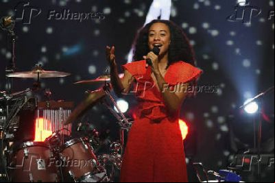 Corinne Bailey Rae canta Bob Marley e encanta com carisma p