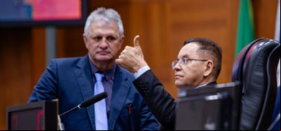 Botelho tenta segurar Dilmar no Uni
