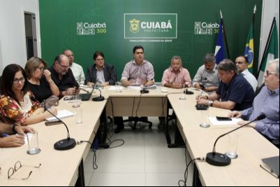 Pinheiro decreta situa