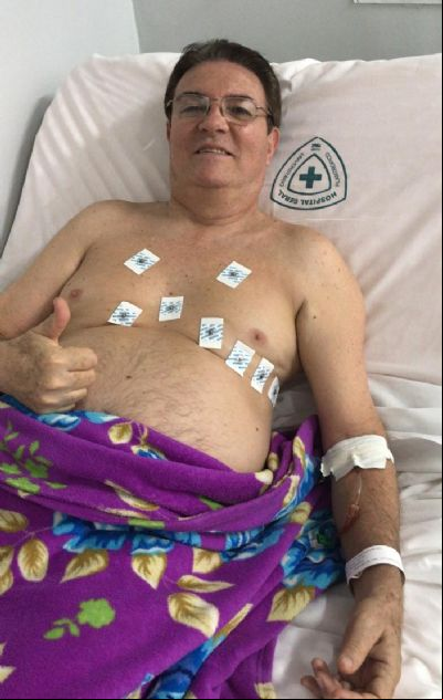 Dr. Gimenez faz procedimento cir