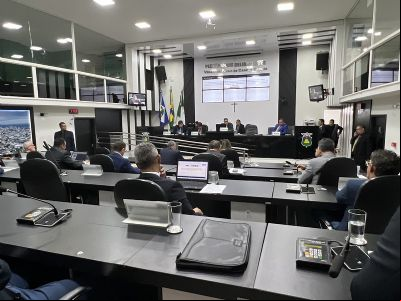 Professora denuncia Prefeitura de Cuiab