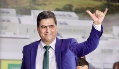 Com 17 votos, C
