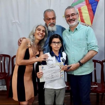 Estudante cuiabano recebe ouro em concurso de piano realizado em MG