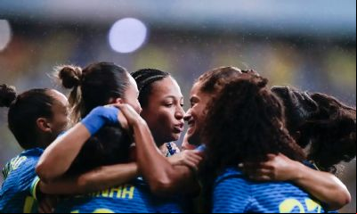 Brasil goleia Jamaica em 