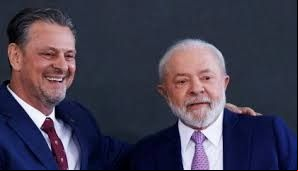 Lula blinda F