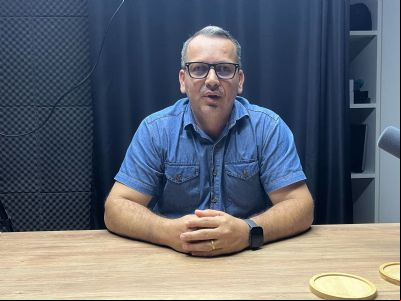Vereador critica 'jogo de empurra' entre 
