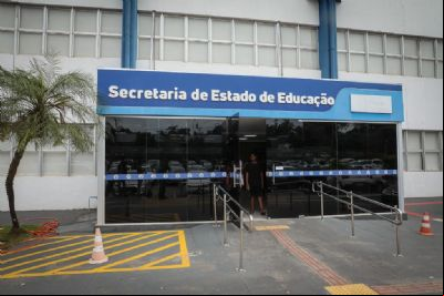 Mais de 21 mil pessoas se inscreveram para vagas de Assistente de Educa
