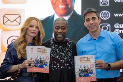 Alunos de MT recebem cartilha antirracista