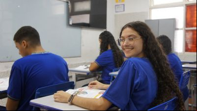Estudantes t