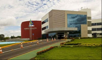 Deputados cobram prorroga