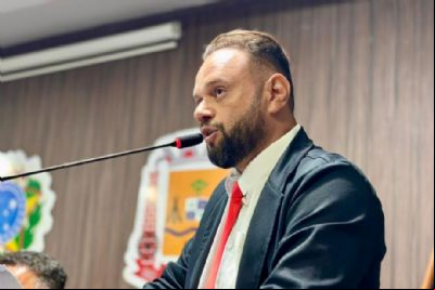 Presidente do CFM chama vereador Feitoza de 'QI de ameba e imbecil'