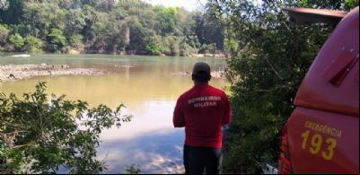 Rapaz morre afogado em parque p