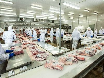 JBS oferta mais de 220 vagas de emprego em quatro unidades de MT