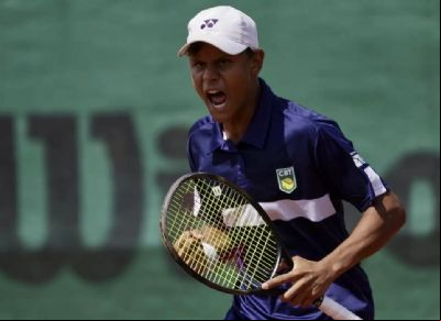 Bolsista do Governo de MT conquista vice-campeonato mundial de t