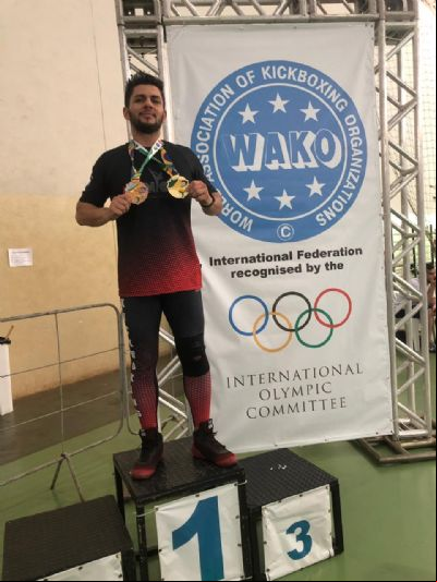 Atleta cuiabano conquista ouro e bronze na Copa Brasil de Kickboxing