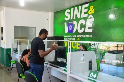 Sine disponibiliza 854 vagas de emprego nesta quinta
