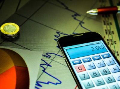 Economia global deve crescer abaixo de 3%