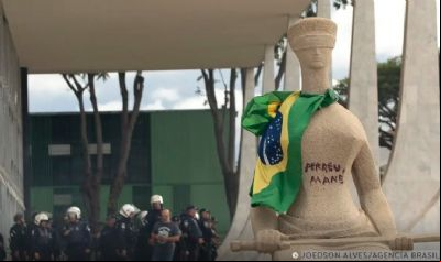 Moraes concede pris