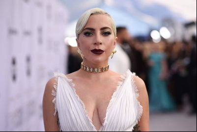 Lady Gaga financia projetos escolares em cidades dos EUA que sofreram massacres