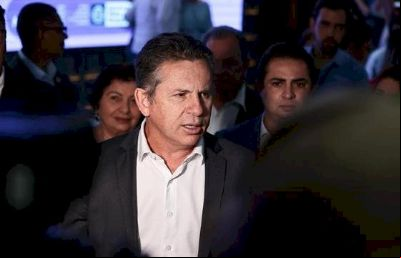 Mendes cobra postura firma da Uni