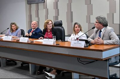 Fim da aposentadoria para trabalhadores que correm riscos 