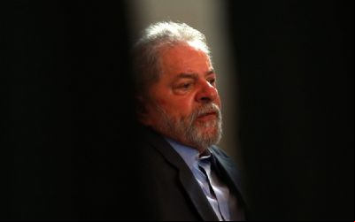 Defesa de Lula pede suspei