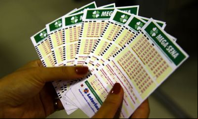 Mega-Sena acumula mais uma vez e pagar