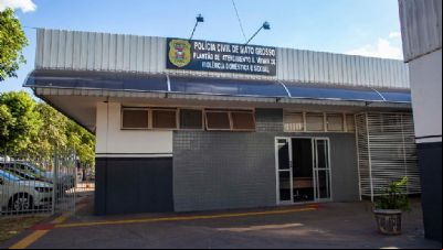 Inaugura