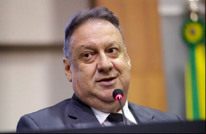 Ex-presidente da ALMT sofre AVC e est