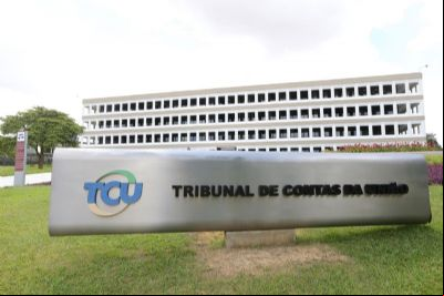 TCU autoriza aposentadoria de juiz sem pagar Previd
