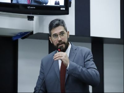 Vereador apresenta projeto que muda data da elei