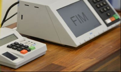 Mais de 2.600 urnas eletr